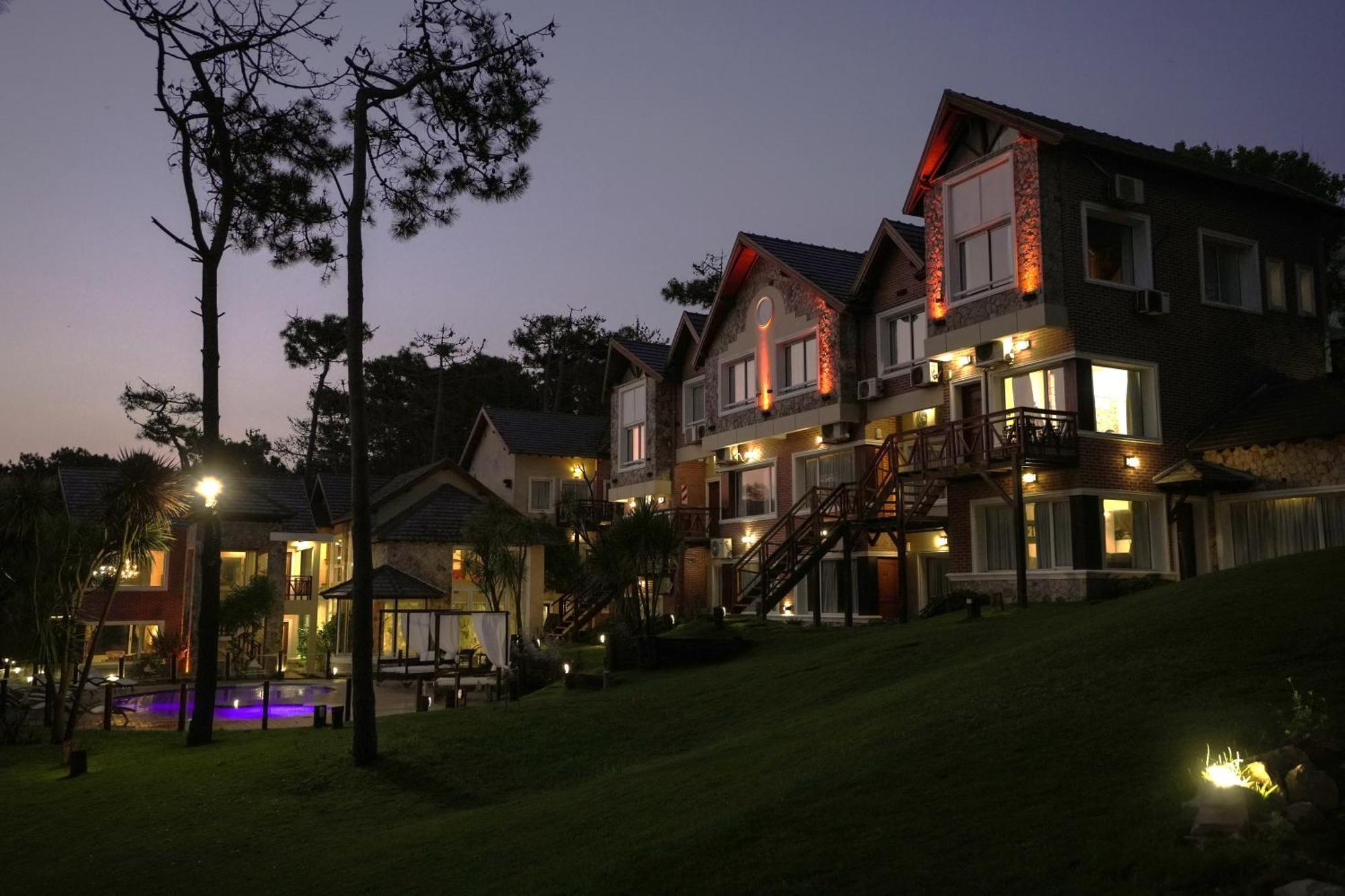 Aparthotel Haras del Bosque Mar de Las Pampas Exterior foto