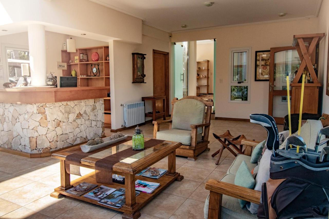 Aparthotel Haras del Bosque Mar de Las Pampas Exterior foto